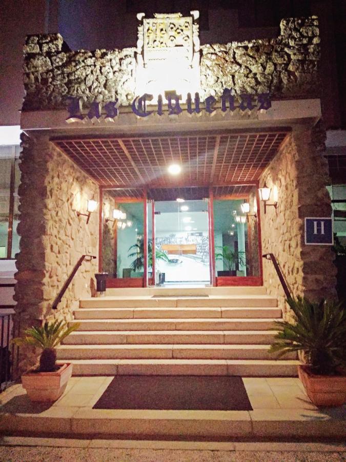 Hotel Las Cigueenas Trujillo Exterior foto
